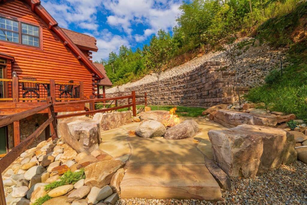 Roaring Fork Lodge Гатлинбург Экстерьер фото