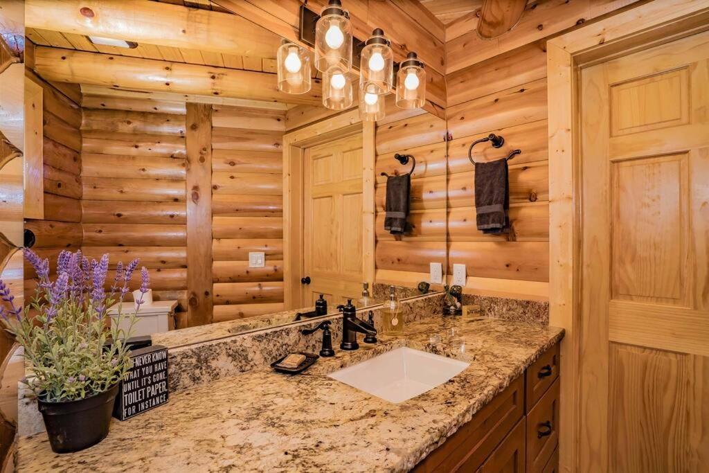 Roaring Fork Lodge Гатлинбург Экстерьер фото