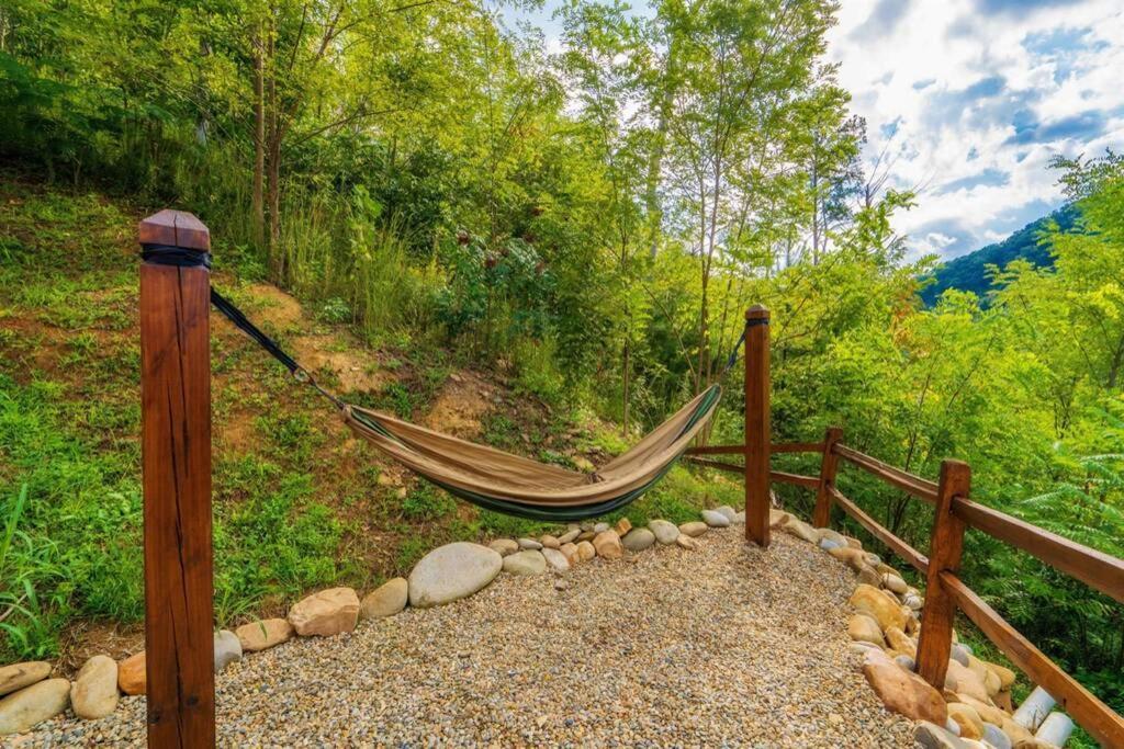 Roaring Fork Lodge Гатлинбург Экстерьер фото